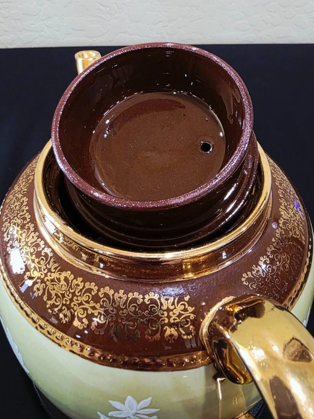 Vintage Teapot SUDLOW'S BURSLEM ENGLAND Green Gold Greek Mythology Porcleain